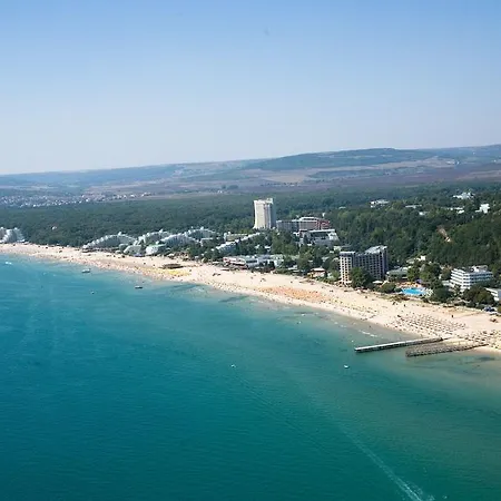 Hotel Akris