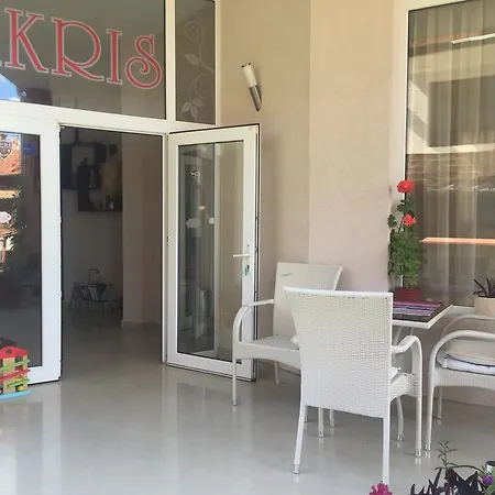 Akris